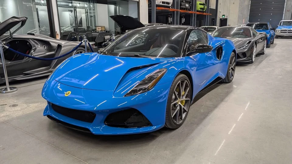 2024 Lotus Emira - Image 2 of 10