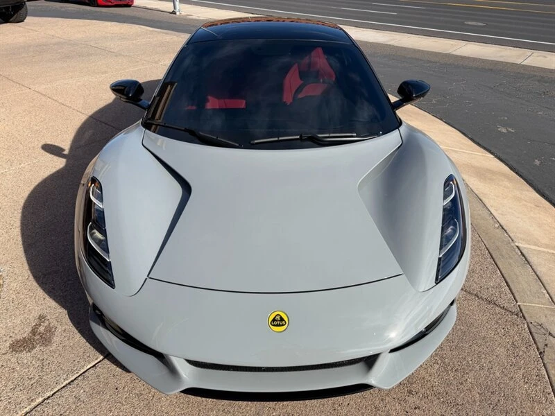 2024 Lotus Emira - Image 17 of 19