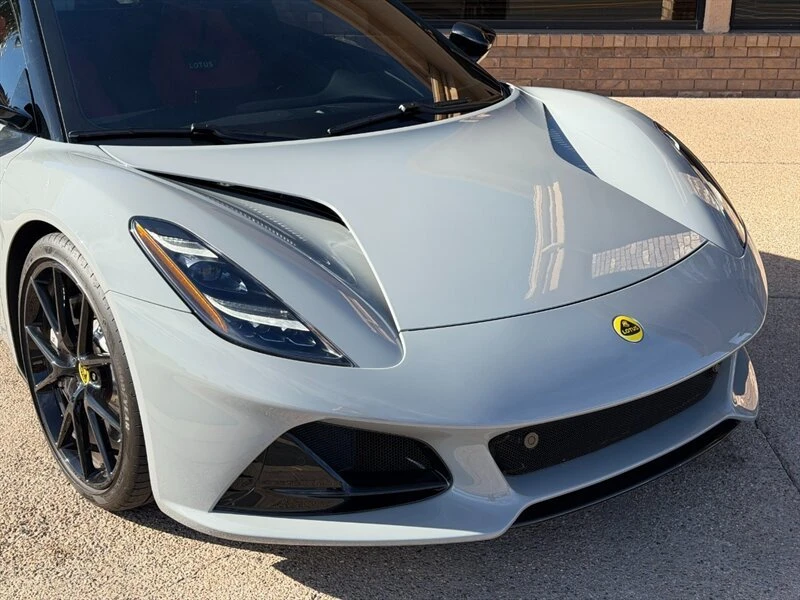 2024 Lotus Emira - Image 9 of 19