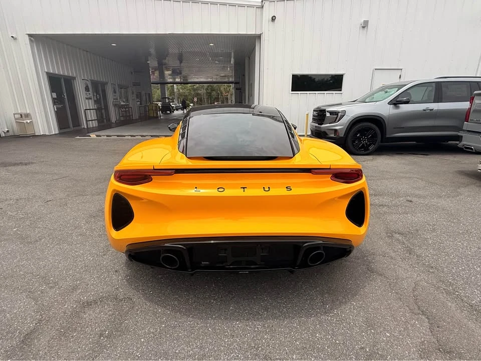 2024 Lotus Emira - Image 5 of 11