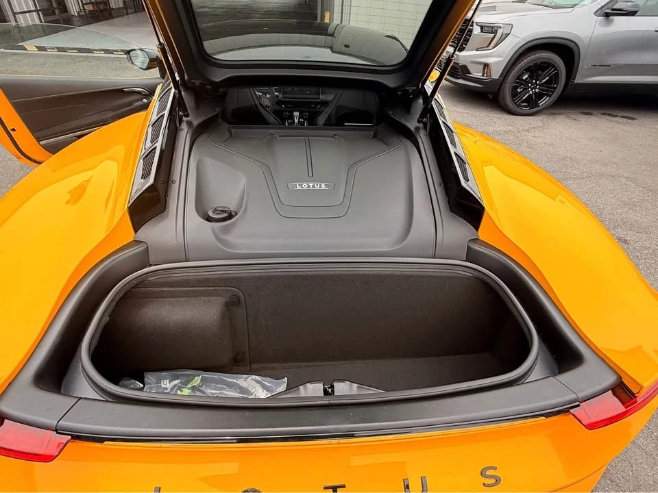 2024 Lotus Emira - Image 6 of 11