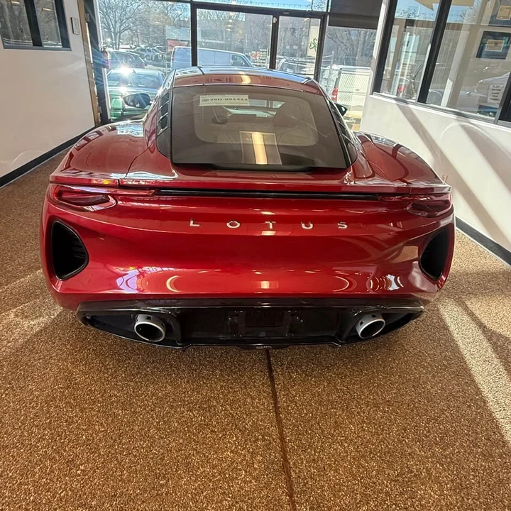 2024 Lotus Emira - Image 4 of 8