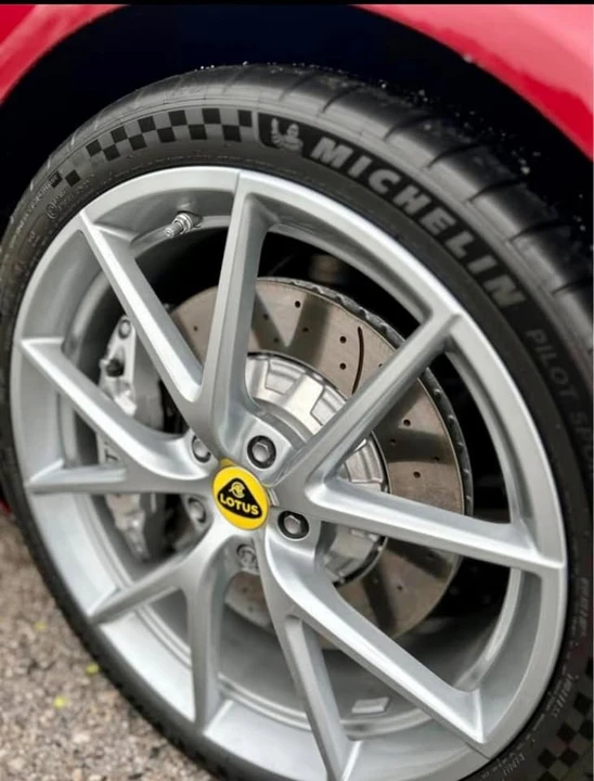 2024 Lotus Emira - Image 4 of 10