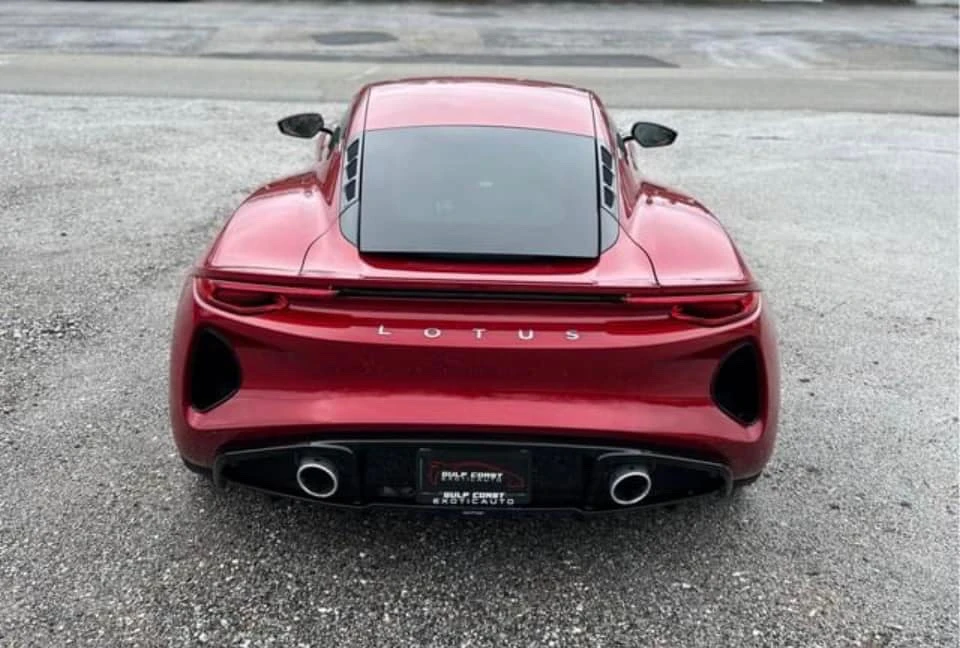 2024 Lotus Emira - Image 5 of 10