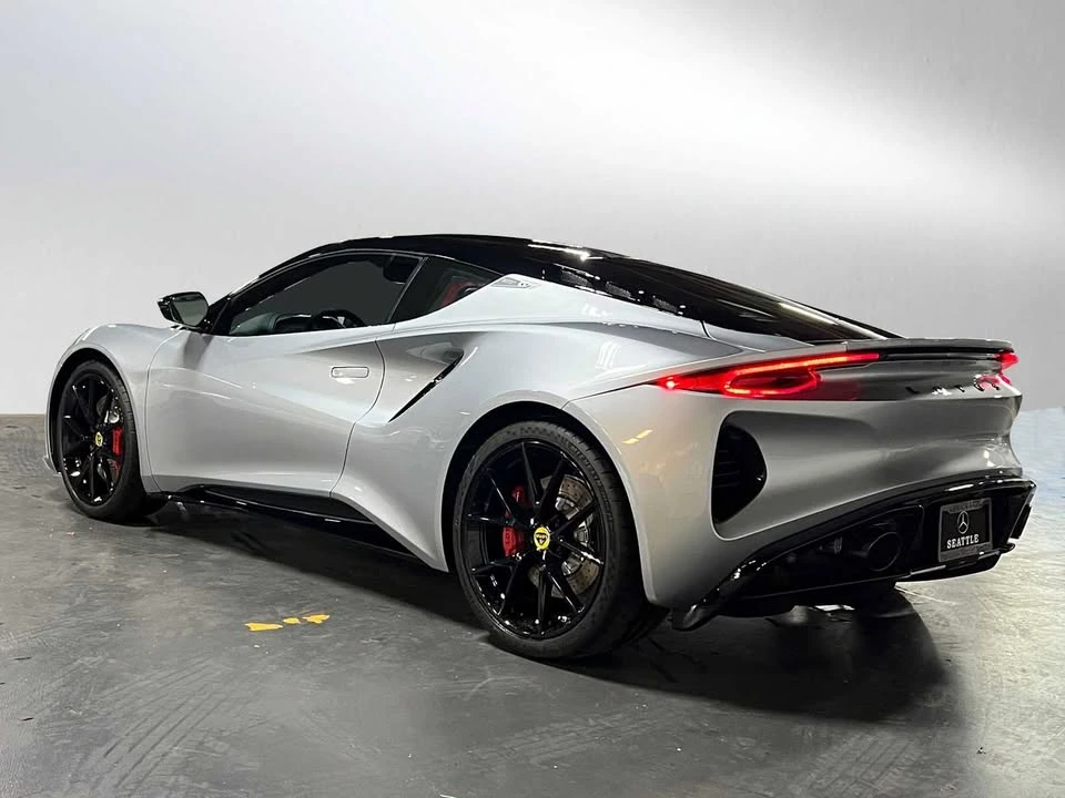 2024 Lotus Emira - Image 4 of 14
