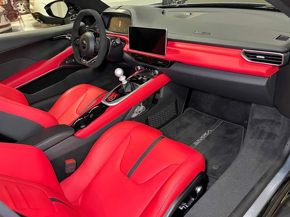 2024 Lotus Emira - Image 9 of 14