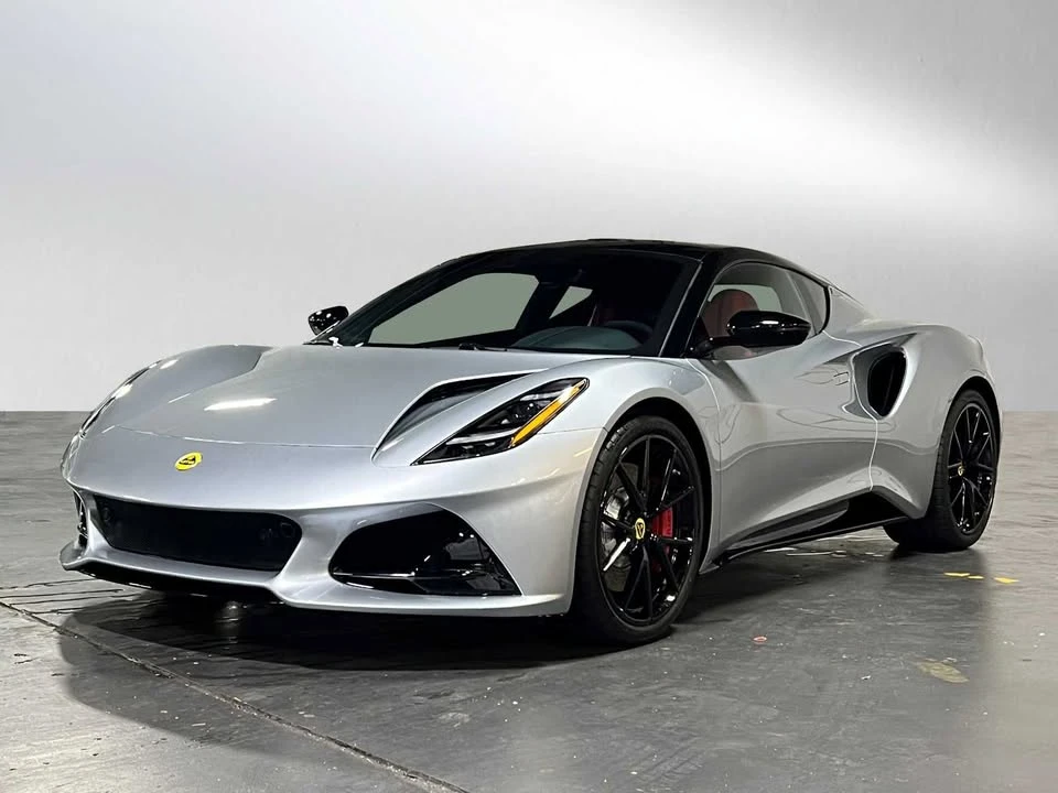 2024 Lotus Emira - Image 6 of 14
