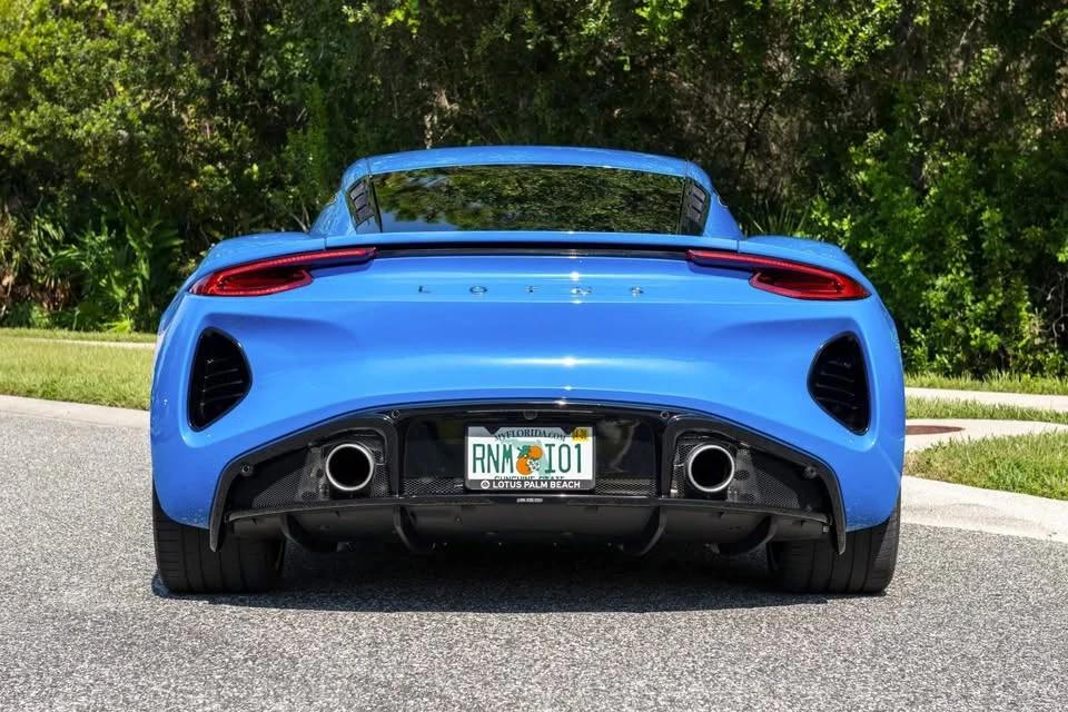 2024 Lotus Emira - Image 9 of 20