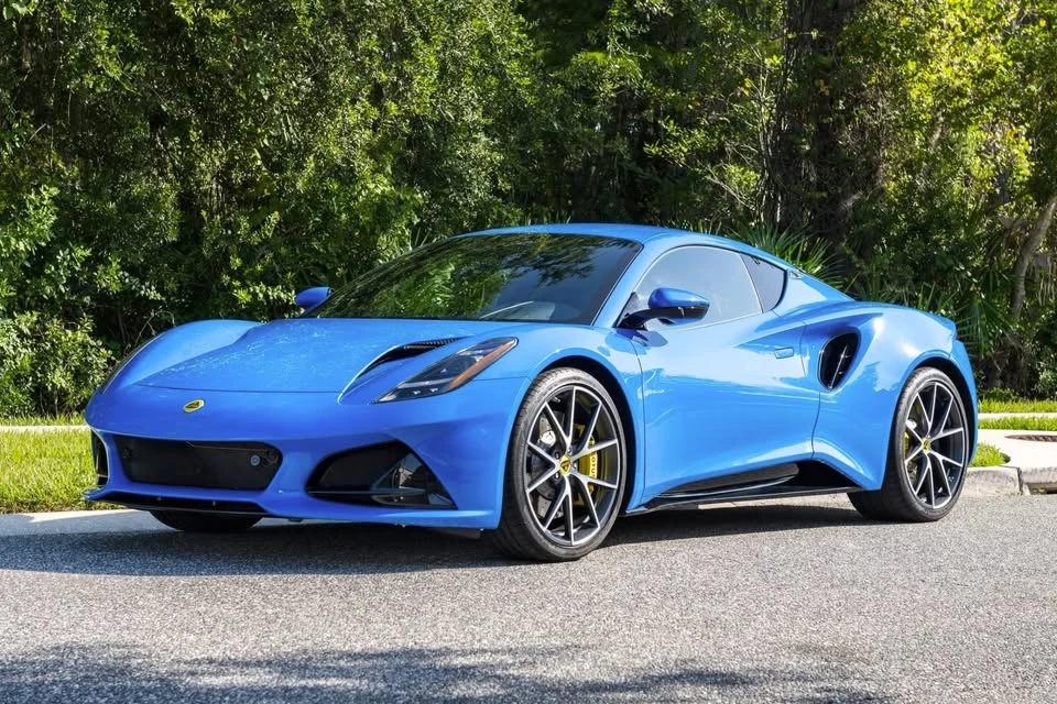 2024 Lotus Emira - Image 7 of 20
