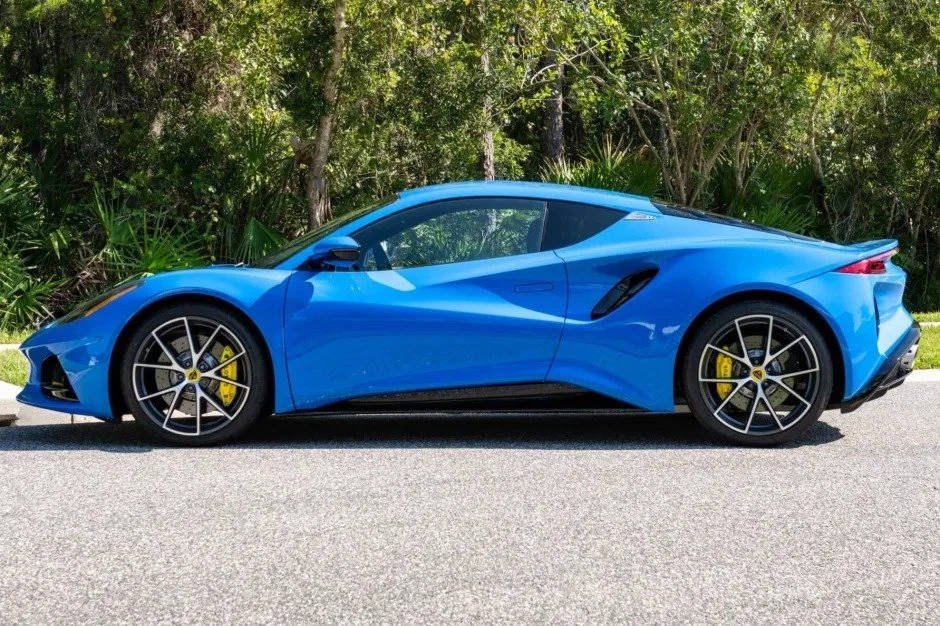 2024 Lotus Emira - Image 4 of 20