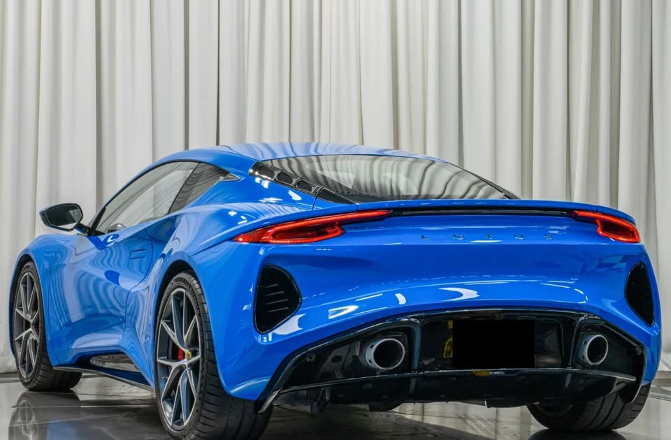 2024 Lotus Emira - Image 6 of 6
