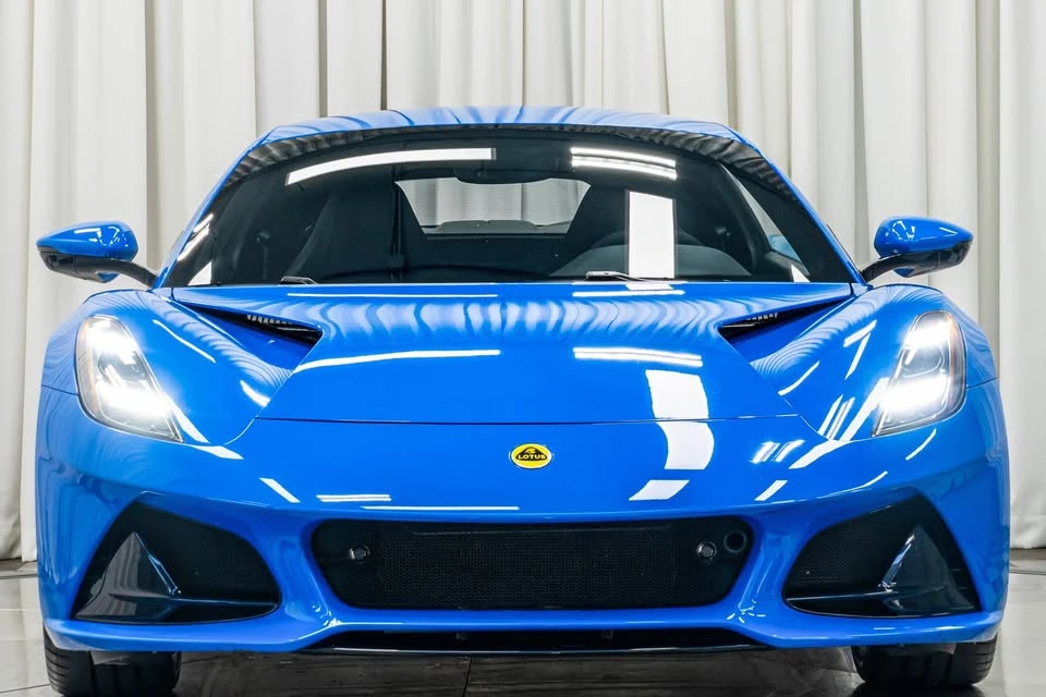 2024 Lotus Emira - Image 2 of 6