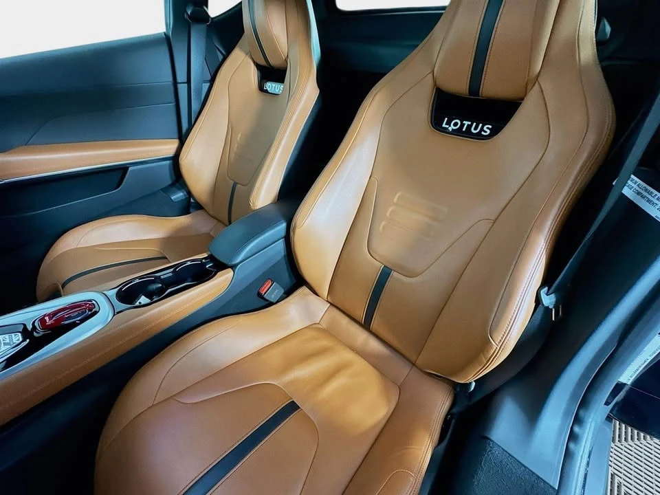 2024 Lotus Emira - Image 8 of 16