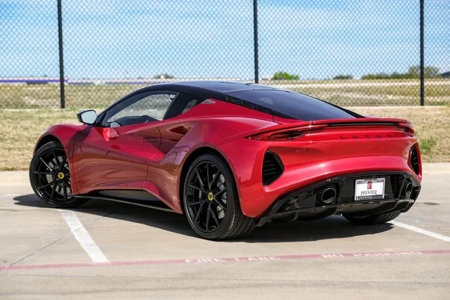 2024 Lotus Emira - Image 8 of 17
