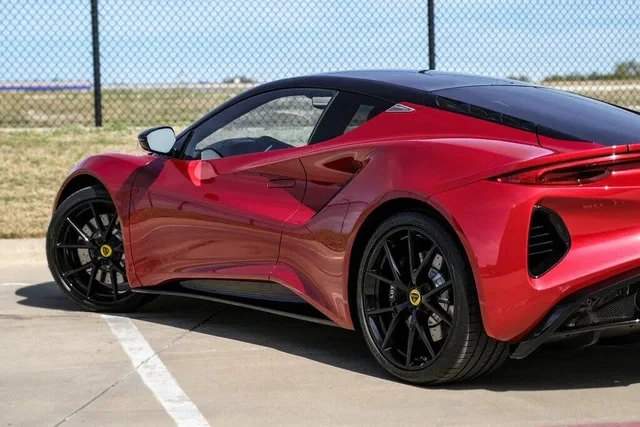 2024 Lotus Emira - Image 9 of 17