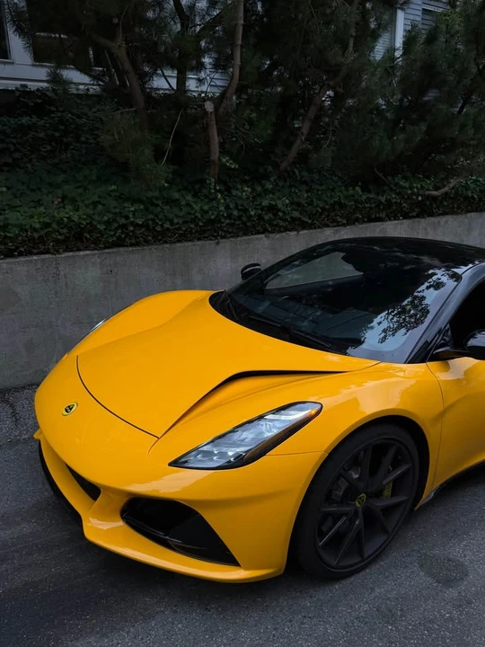 2024 Lotus Emira - Image 3 of 18
