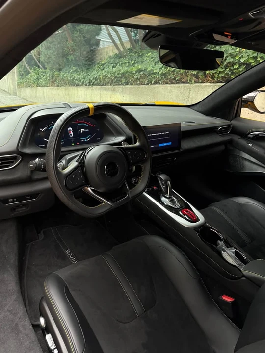 2024 Lotus Emira - Image 16 of 18