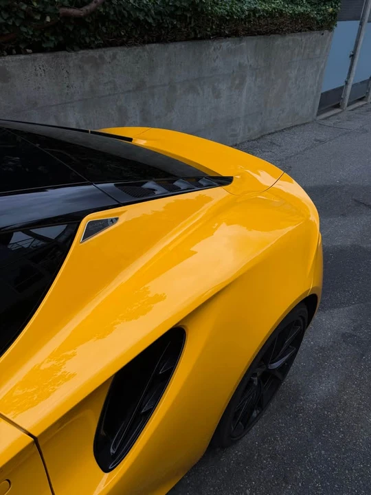 2024 Lotus Emira - Image 9 of 18
