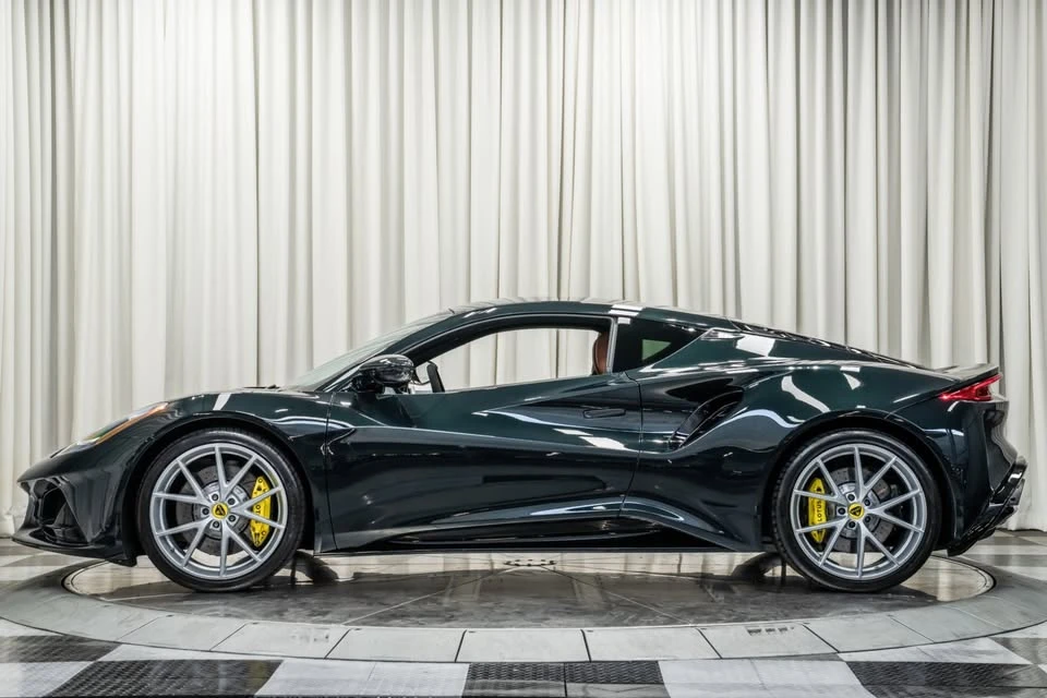 2024 Lotus Emira - Image 2 of 5