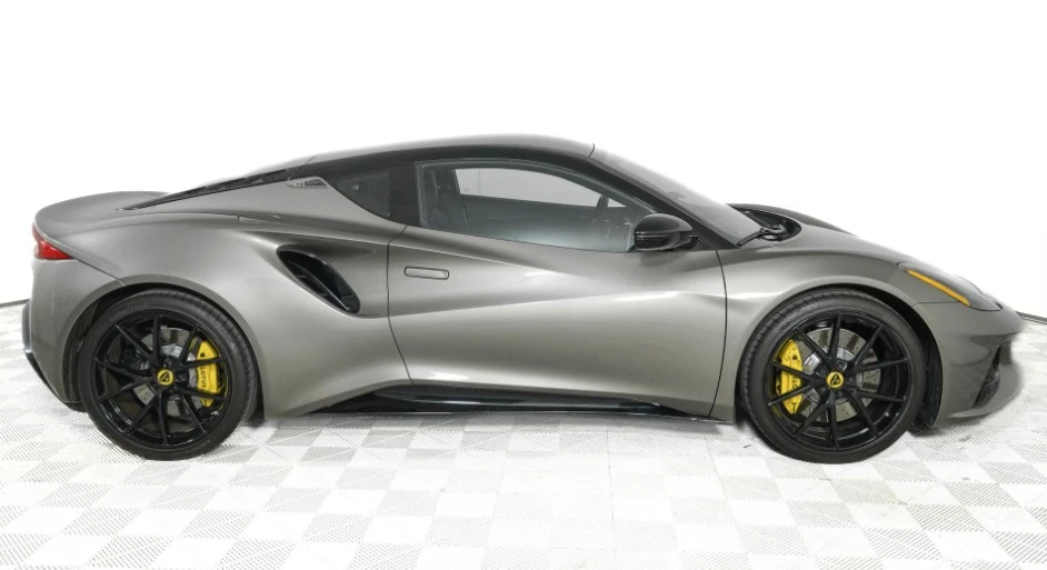 2024 Lotus Emira - Image 4 of 12
