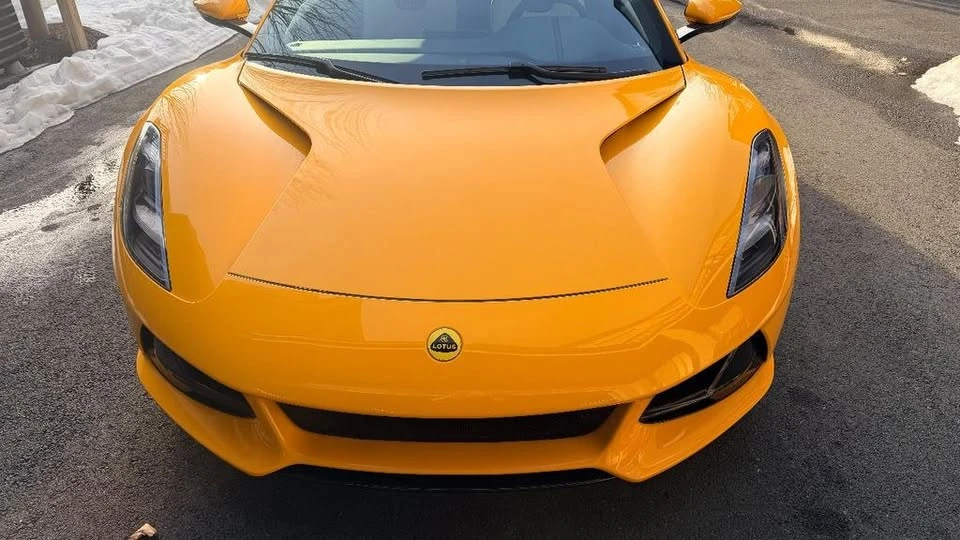 2024 Lotus Emira - Image 3 of 19