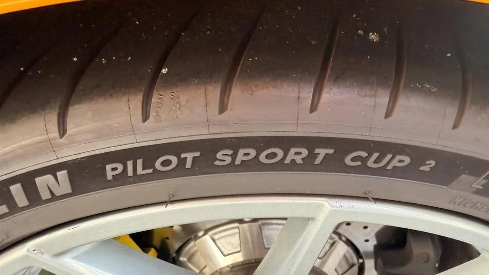 2024 Lotus Emira - Image 14 of 19