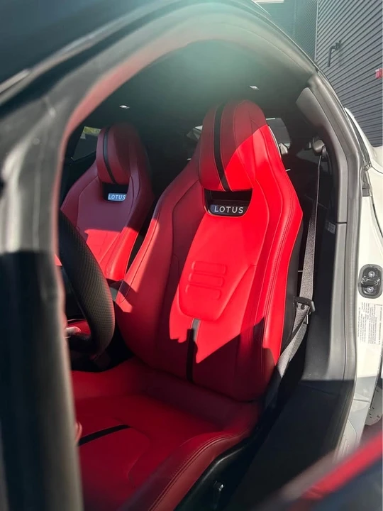 2024 Lotus Emira - Image 14 of 20