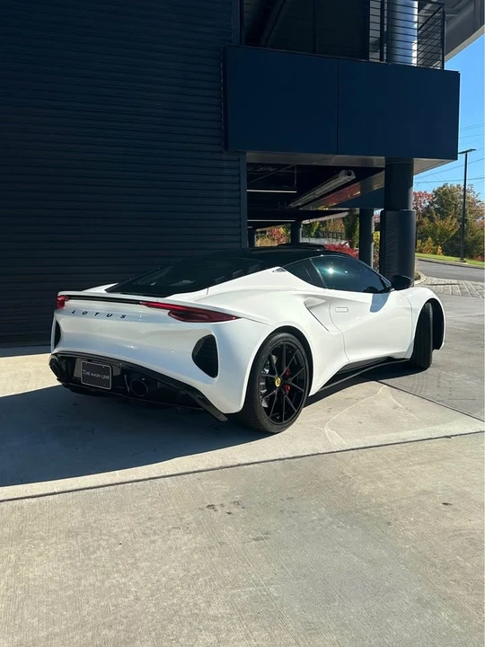 2024 Lotus Emira - Image 4 of 20