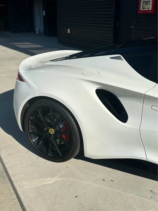 2024 Lotus Emira - Image 3 of 20