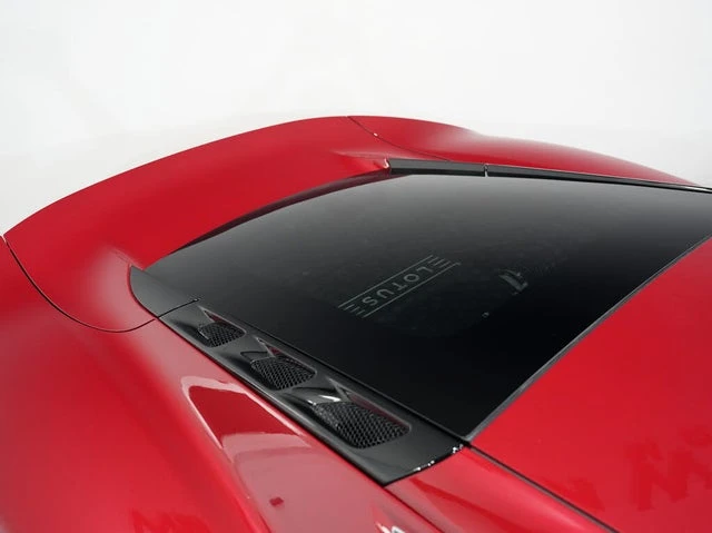 2024 Lotus Emira - Image 17 of 20