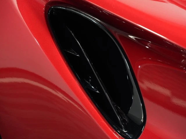 2024 Lotus Emira - Image 15 of 20