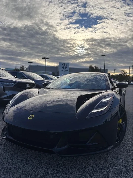 2024 Lotus Emira - Image 3 of 14