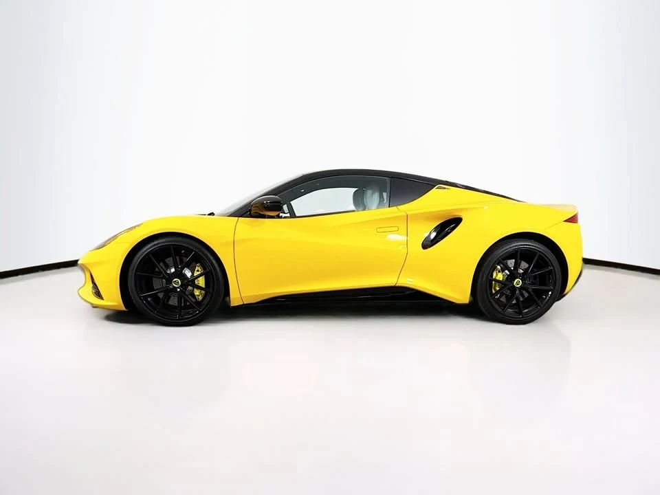 2024 Lotus Emira - Image 7 of 20
