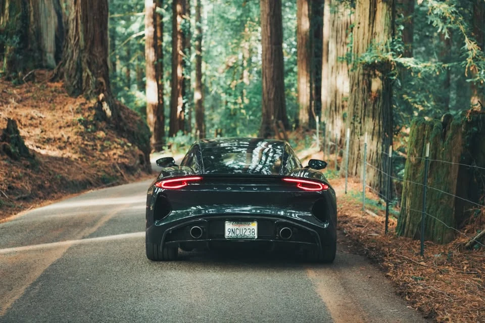 2024 Lotus Emira - Image 5 of 14