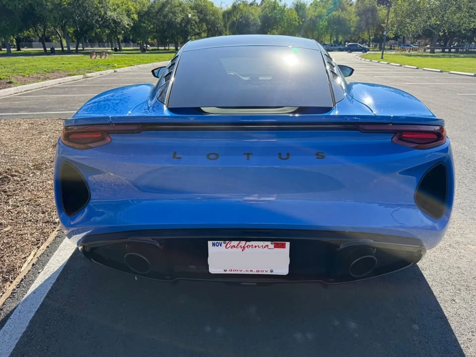 2024 Lotus Emira - Image 5 of 10