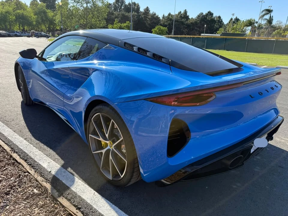2024 Lotus Emira - Image 3 of 10