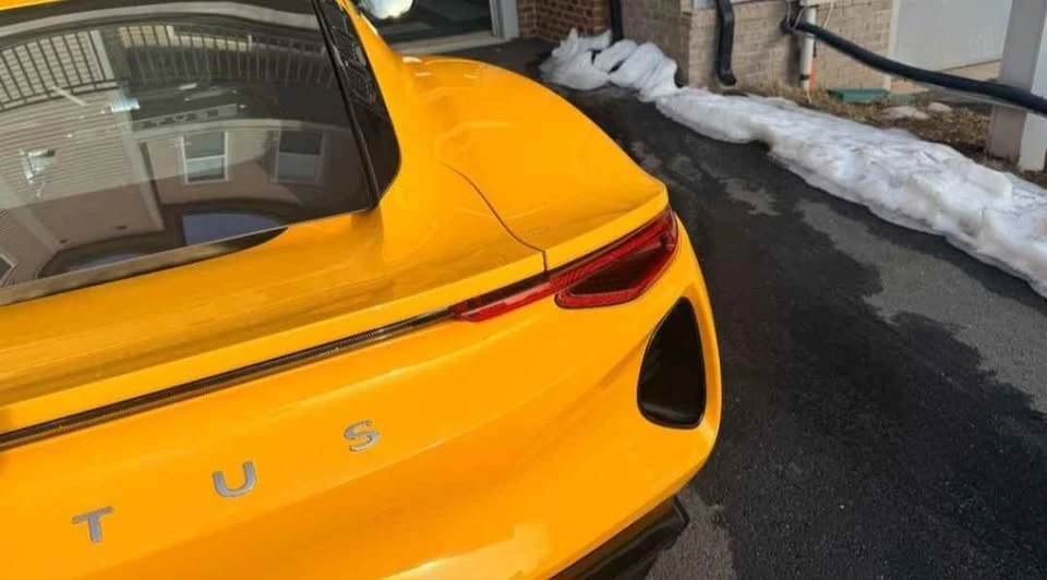 2024 Lotus Emira - Image 7 of 19