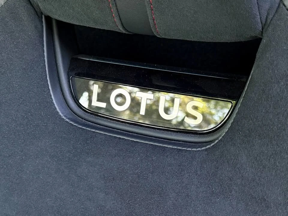 2024 Lotus Emira - Image 15 of 20