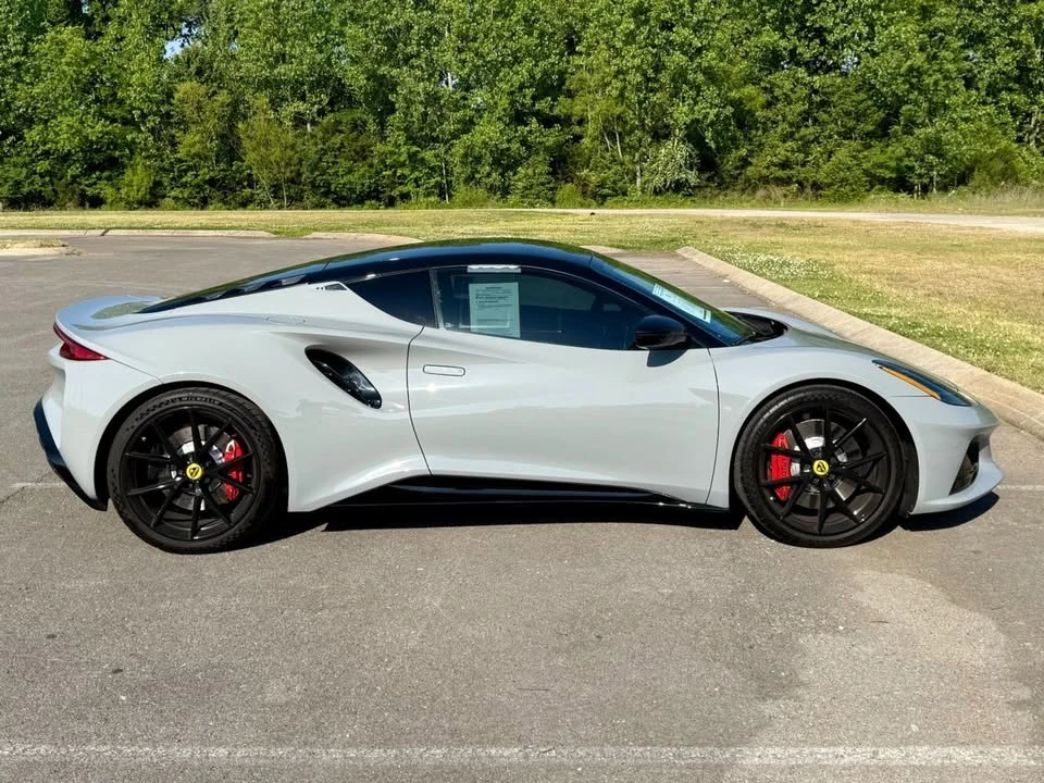2024 Lotus Emira - Image 8 of 20