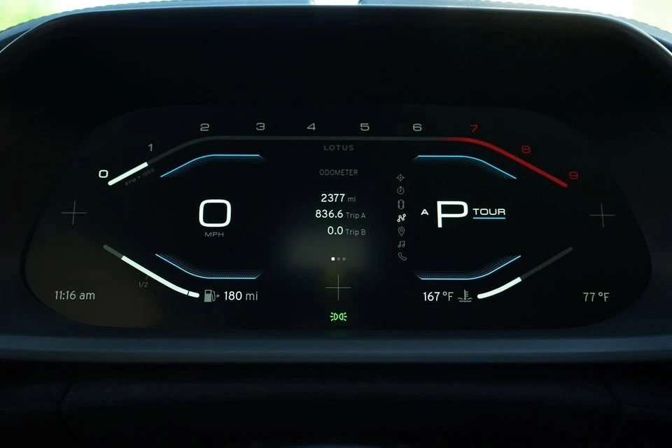 2024 Lotus Emira - Image 15 of 20