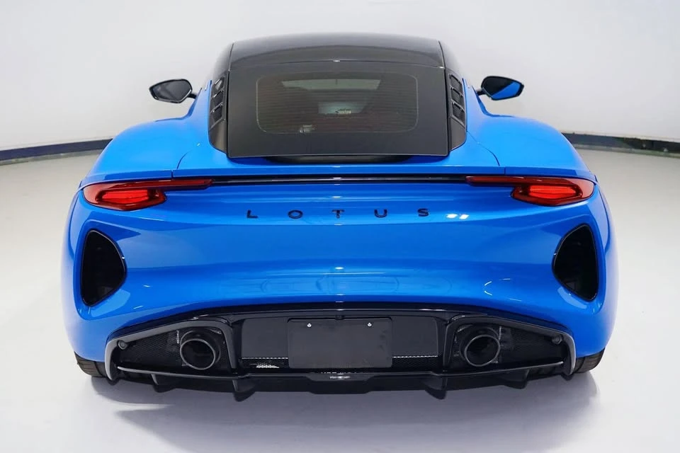 2024 Lotus Emira - Image 3 of 20