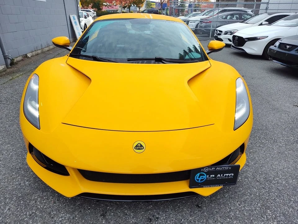 2024 Lotus Emira - Image 8 of 18