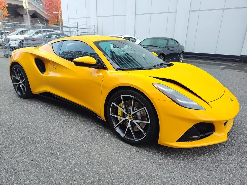 2024 Lotus Emira - Image 7 of 18