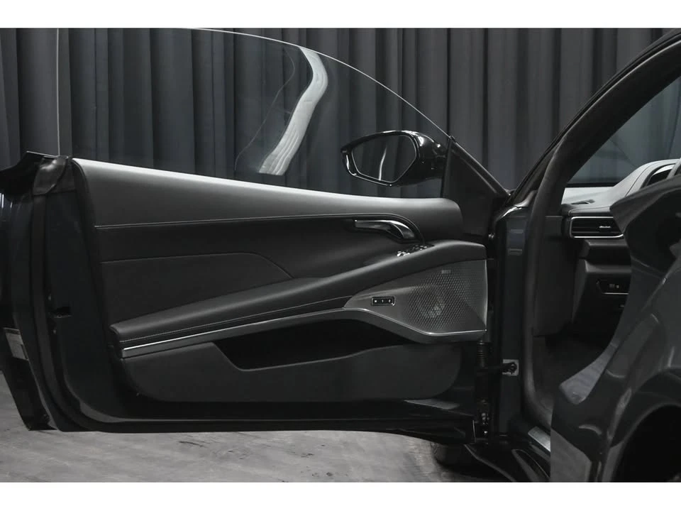 2024 Lotus Emira - Image 14 of 19
