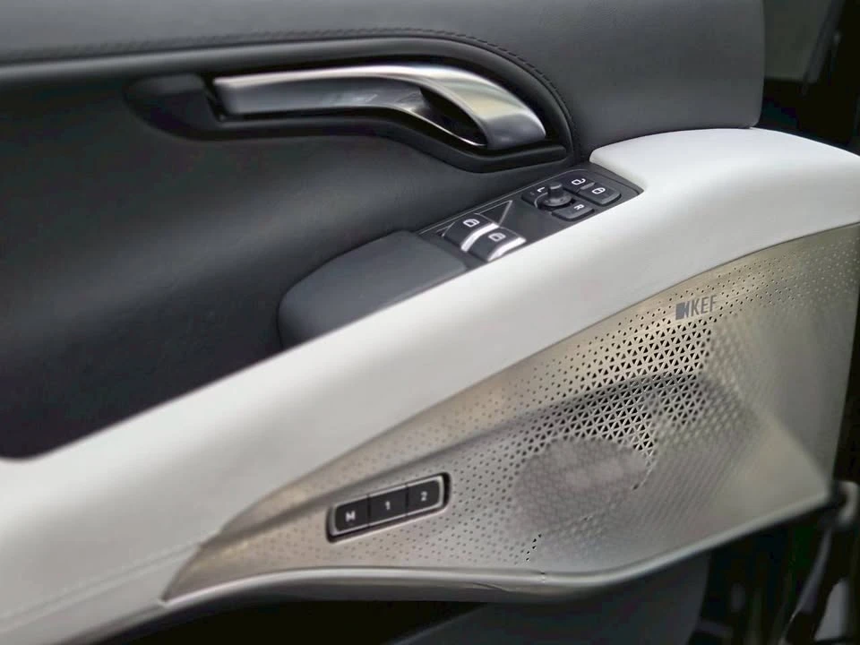 2024 Lotus Emira - Image 13 of 15