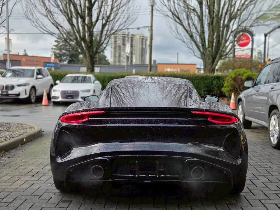 2024 Lotus Emira - Image 4 of 15