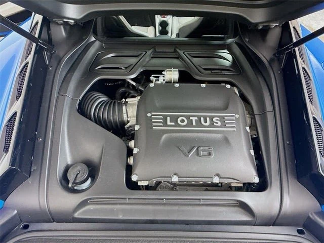 2024 Lotus Emira - Image 19 of 19