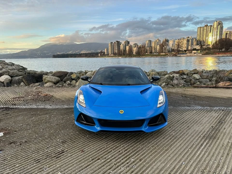 2024 Lotus Emira - Image 10 of 15