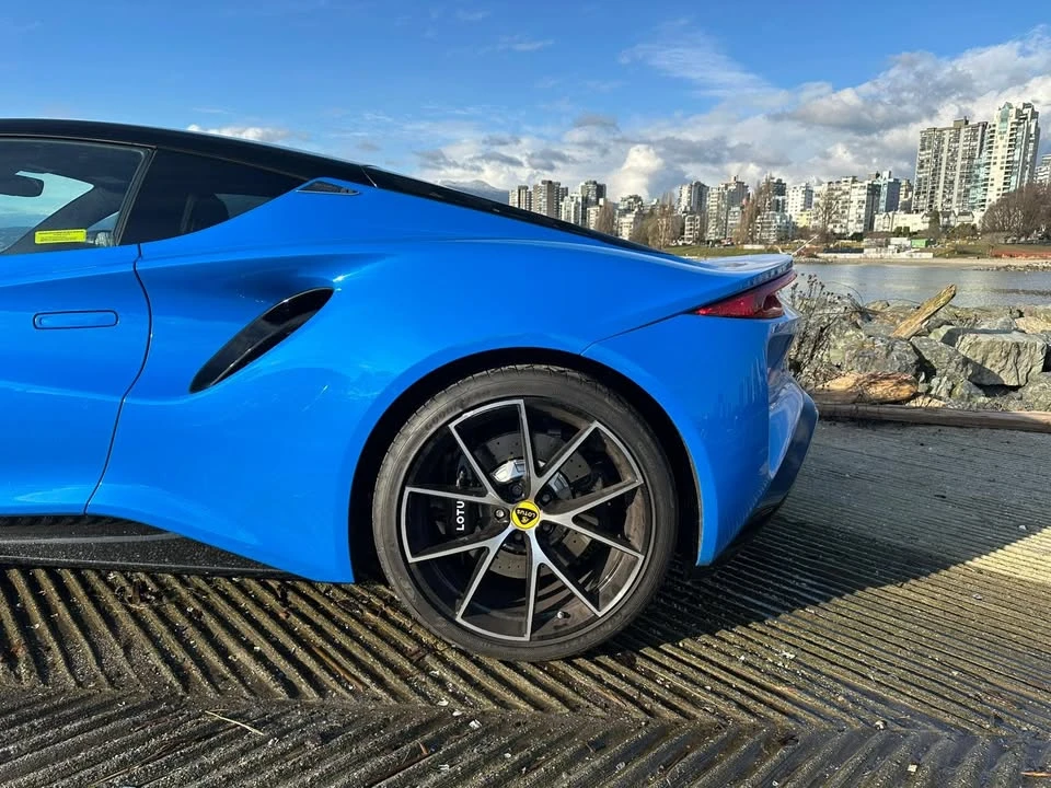 2024 Lotus Emira - Image 8 of 15