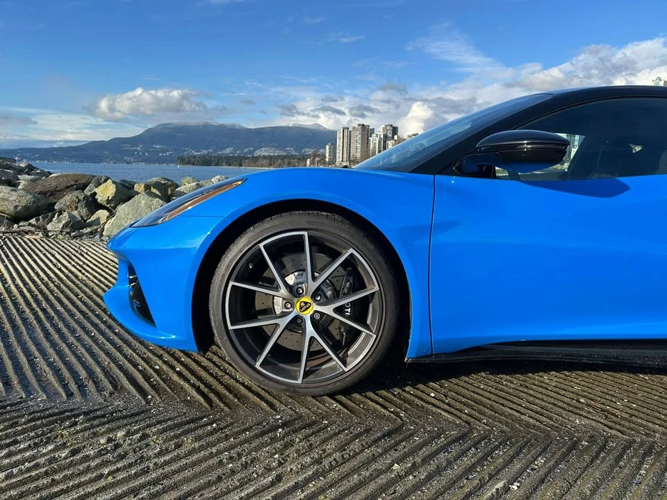 2024 Lotus Emira - Image 7 of 15